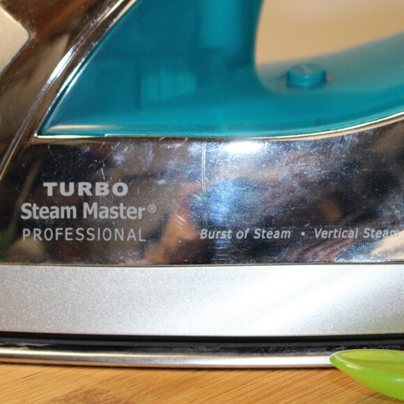 Sunbeam Turbo Steam Master Prof Iron Silver/Blue Model GCSBSP-201 Retractable Co - Picture 2 of 13